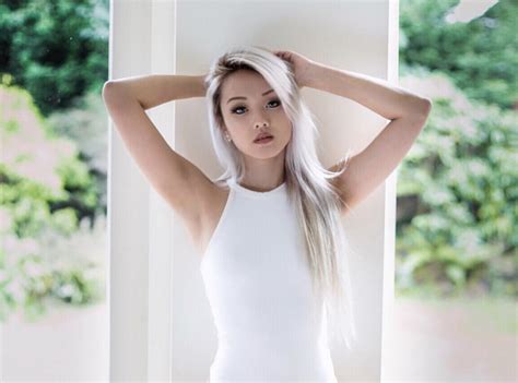 vyvan lee nude|NEW PORN: Vyvan Le Nude Photos Patreon ...